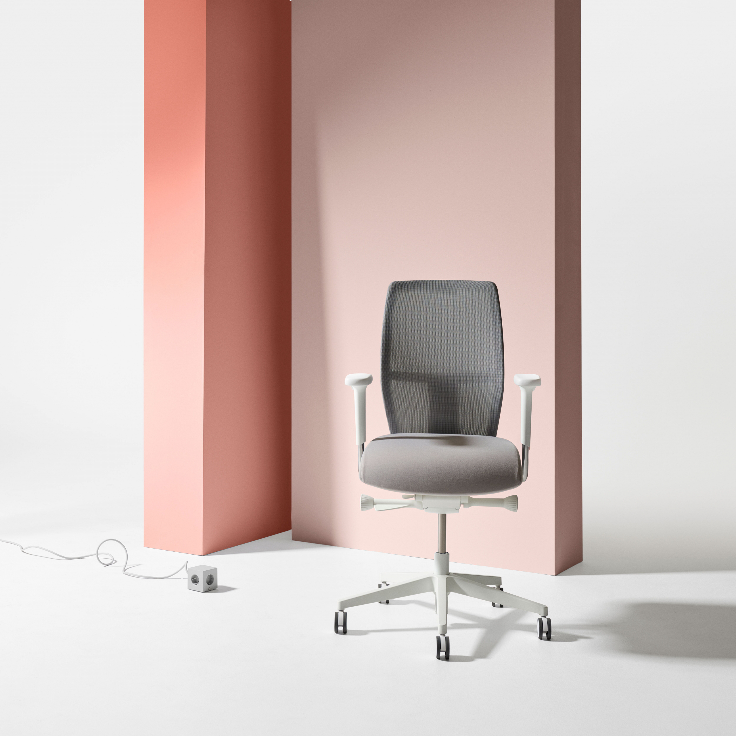 Ergonomic office chair, upholstered or mesh Savo