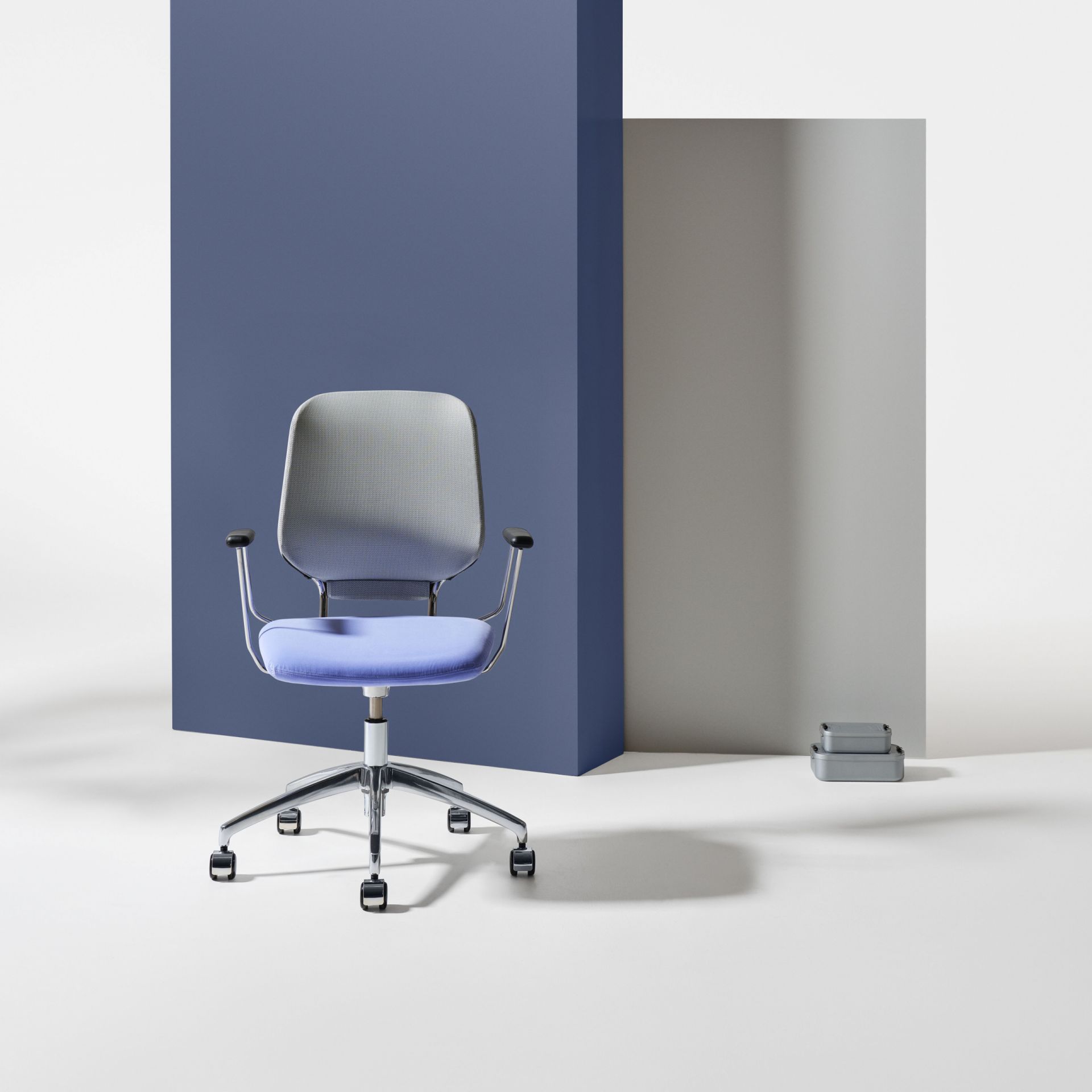 Savo Invite Savo Invite meeting chair product image 3